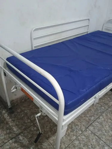 Cama hospitalar