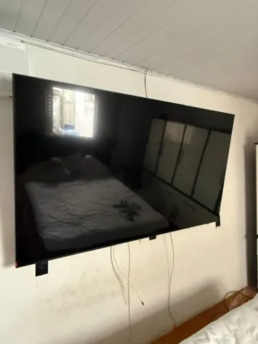 TELEVISAO 85 POLEGADAS NOVA - 1 MÊS DE USO