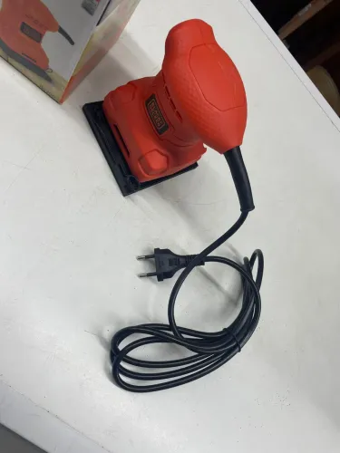 Lixadeira black Decker 127v ou 220v lacrada com garantia