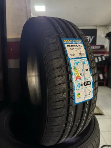 Pneus Maxtrek 205/55 Aro 17