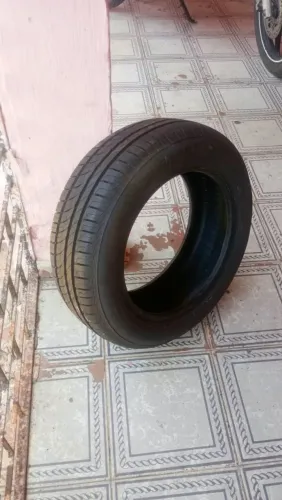 Vendo pneu aro 15 novo