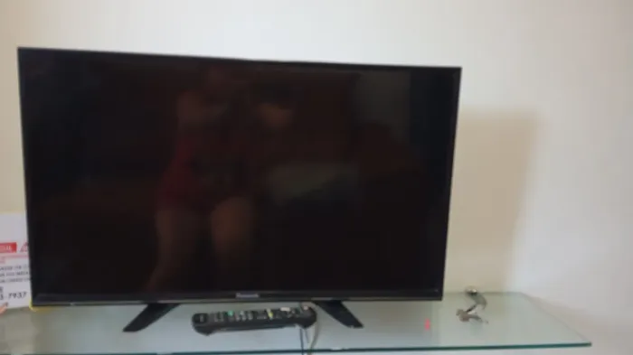Vendo uma Tv Panasonic 32" com defeito.