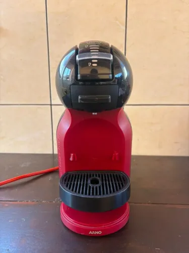 Cafeteira Dolce Gusto Nescafé