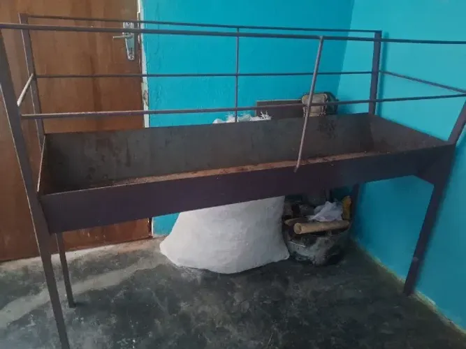 Vende-se churrasqueira