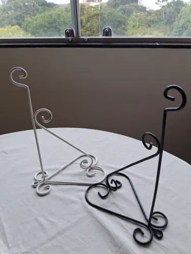 Vendo suporte de parede para vasos de plantas ou para o que você quiser