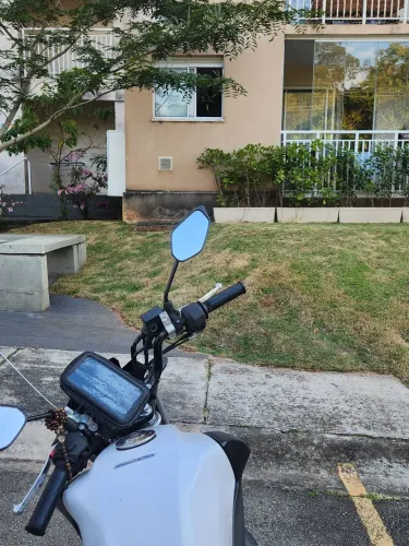 Vendo Moto Yamaha 2023