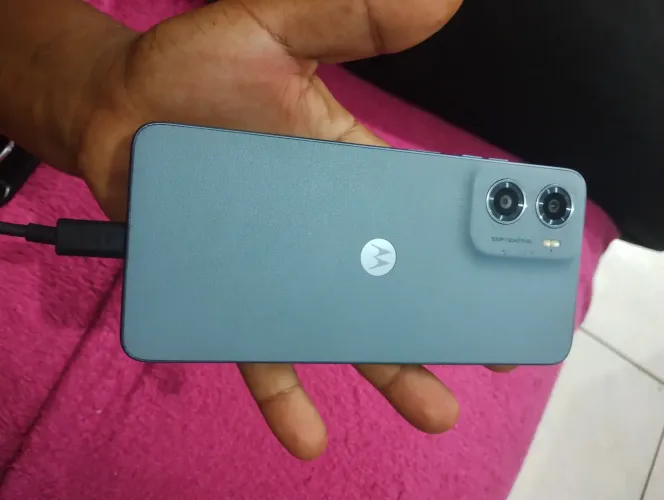 Moto G06 pra hj