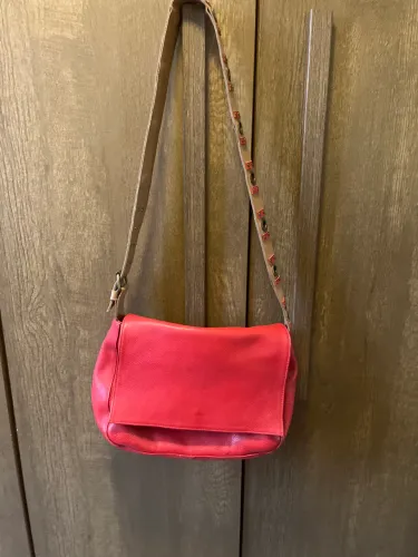 Bolsa de couro Luiza Barcelos 