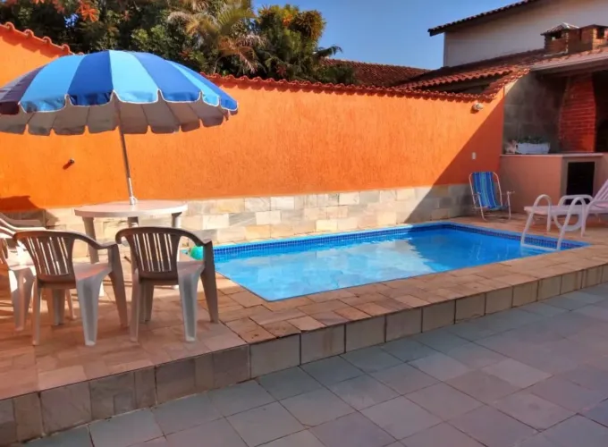 Casa temporada em Peruíbe a 1 km da praia