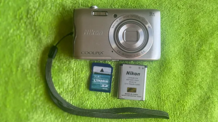nikon coolpix a300 21.1 megapixels