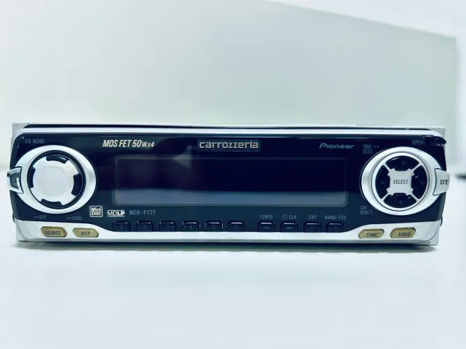 Pioneer Golfinho