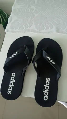 Chinelo Adidas