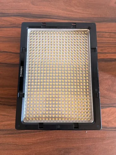 LED YONGNUO YN600L