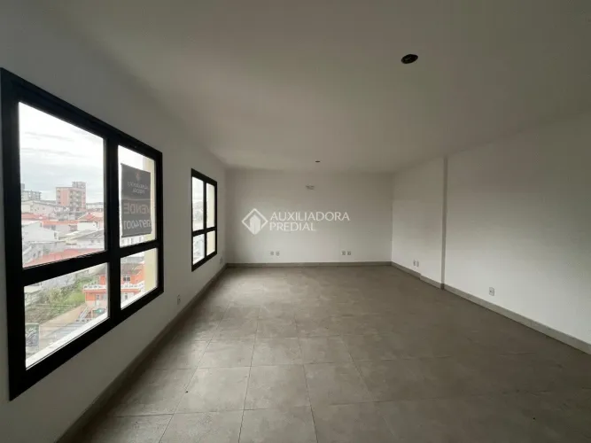 Sala Comercial à Venda em São José - Ao Lado do Shopping Itaguaçu!