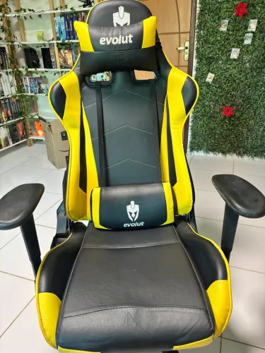 Cadeira gamer evolut