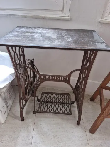 Mesa sincera antiga