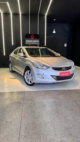 Hyundai Elantra GLS 1.8 16V Aut. 2013
