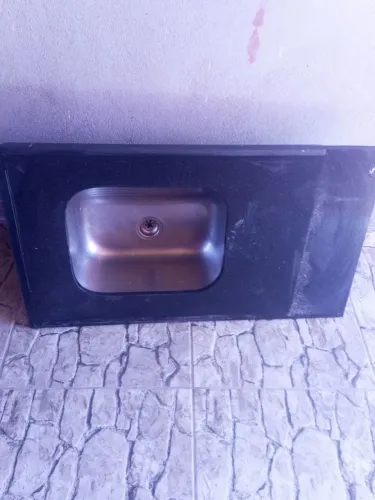 Tanque de mármore inox