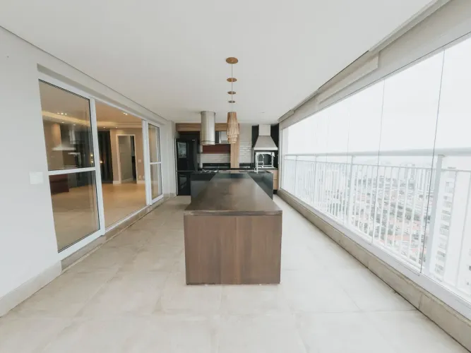 Cobertura à venda com 310m², 3 quartos e 4 vagas