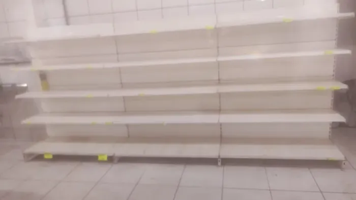 3 Módulos de Gôndolas de Parede 1,70x1,30m Super Reforçada