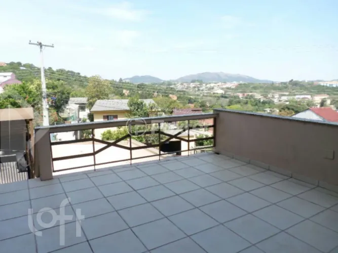 Casa à venda Rua Ângelo Passuelo, Vila Nova - Porto Alegre
