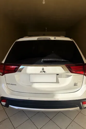 Mitsubishi Outlander 2.0 16V 160cv Aut. 2016