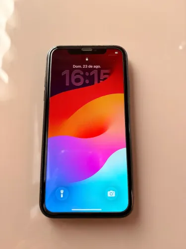 Vendo iPhone 11 64GB - Em ótimo estado!