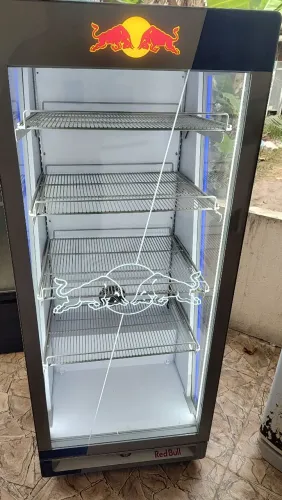 freezer expositor refrigerador Red Bull 300 litros 220V super conservado 