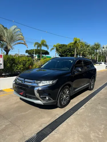 Mitsubishi Outlander 2.0 16V 160cv Aut. 2016