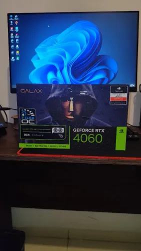 Placa de vídeo rtx 4060 8g LACRADA