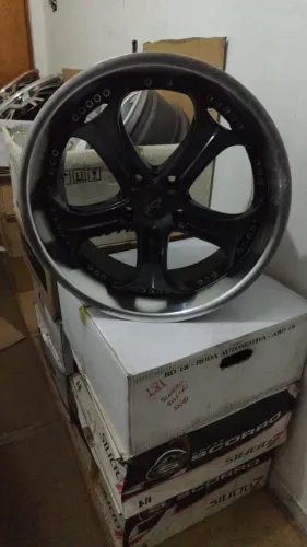 Jogo roda niche Aro 19 5x114 Preta brilhante diamantada Seminova