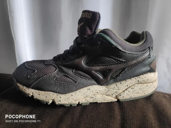 Mizuno original, N°36..
