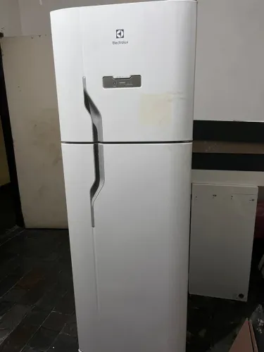 Geladeira Electrolux Frost Free 371L Duplex Branca