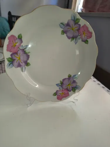 Prato de porcelana vintage 