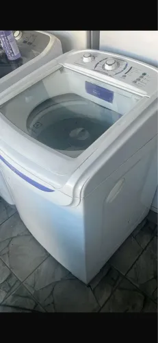 Vende se máquina de lavar roupas Electrolux 13 KG