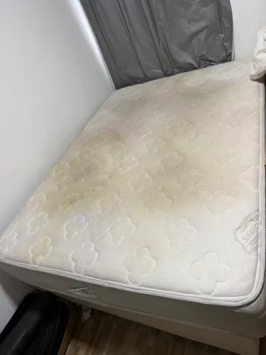 Cama casal Simmons