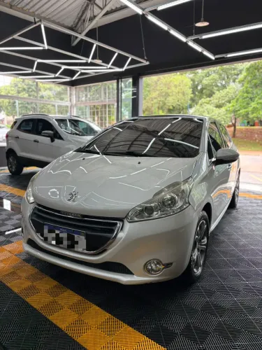 Peugeot 208 Griffe 1.6 Flex 16V 5P Mec. 2014