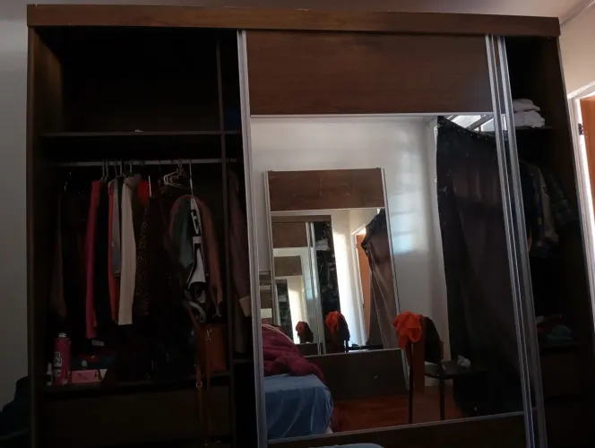 Vendo guarda roupa casal ! Barato