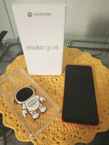 Celular Motorola G06 novo 2 meses de uso cor laranja 128 gigas
