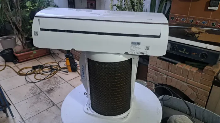 Split 12000 inverter semi novo