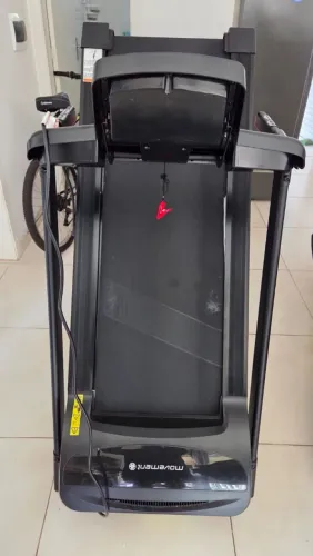 Esteira elétrica Moviment R1