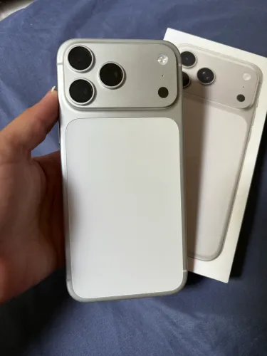 iPhone 17 Pro Max 256gb semi novo