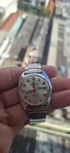 Relógio Séculos Original vendo olx pay mais entrega para todo Brasil 