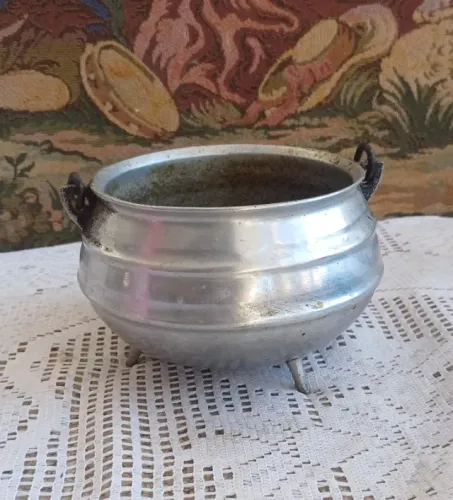 Caldeirão de aluminio fundido 1L