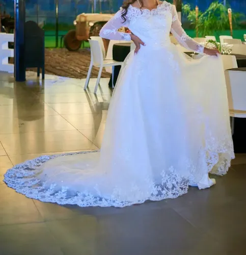 VESTIDO DE NOIVA SEMINOVO