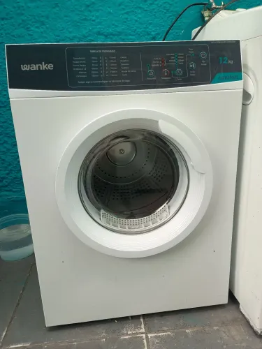 Vendo secadora de roupas 127V wanke 1,500 a vista