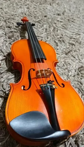 Violino Eagle vk844 4/4 profissional 