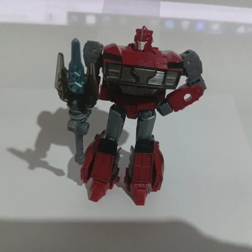 Transformers Knock-out Legacy 