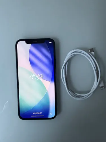iPhone 12