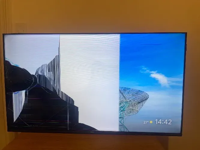 (nova e tela quebrada) Smart TV 40" TCL Full HD QLED 40S5K Google TV 2 HDMI 